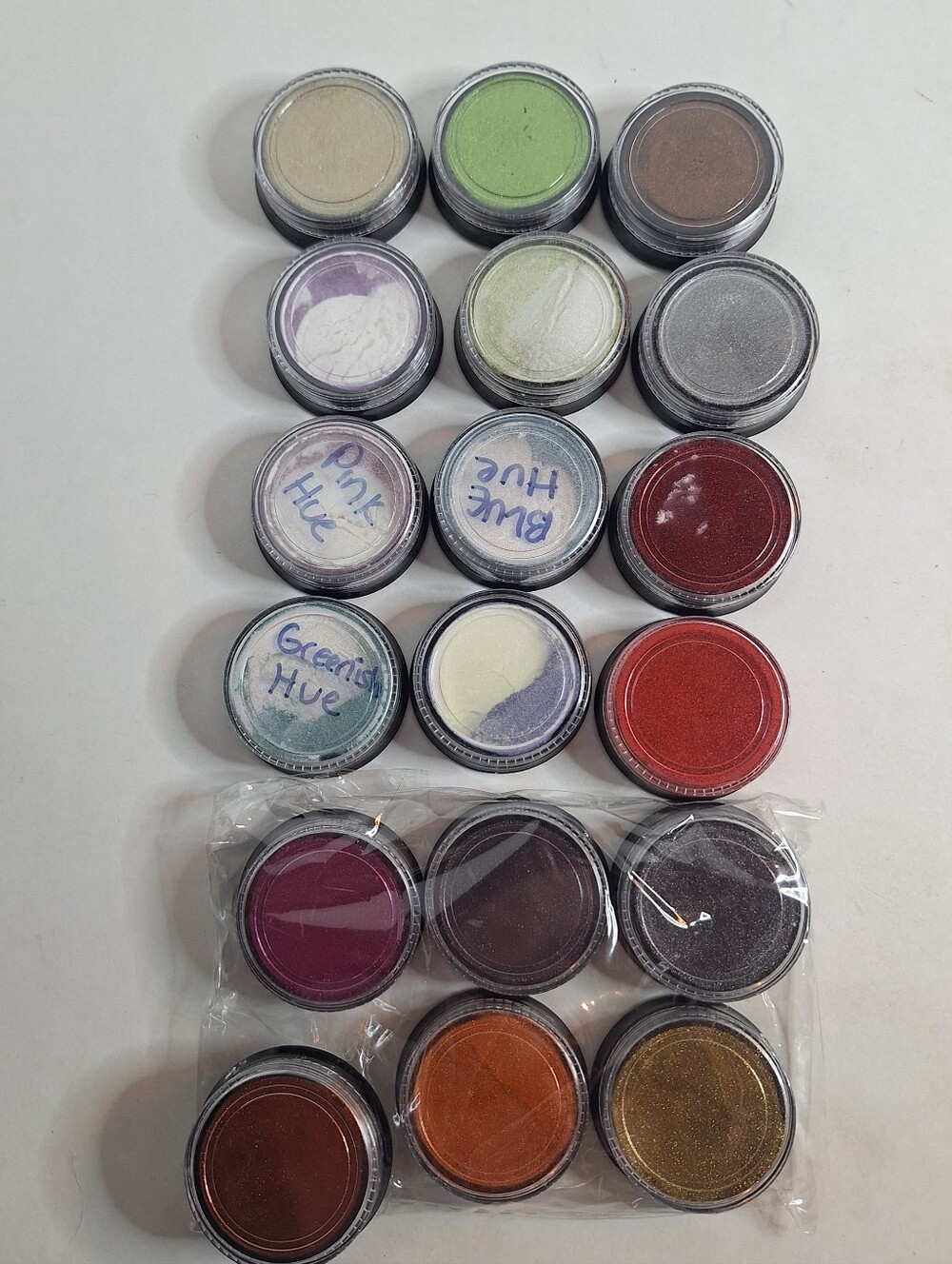 Professional Chrome Nail Powder Kit – 18 Jars for Mirror & Holographic Nails